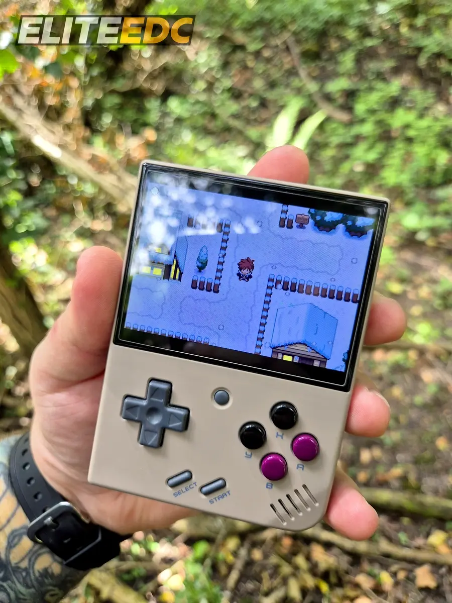 Miyoo Mini Plus running Pokémon Unbound