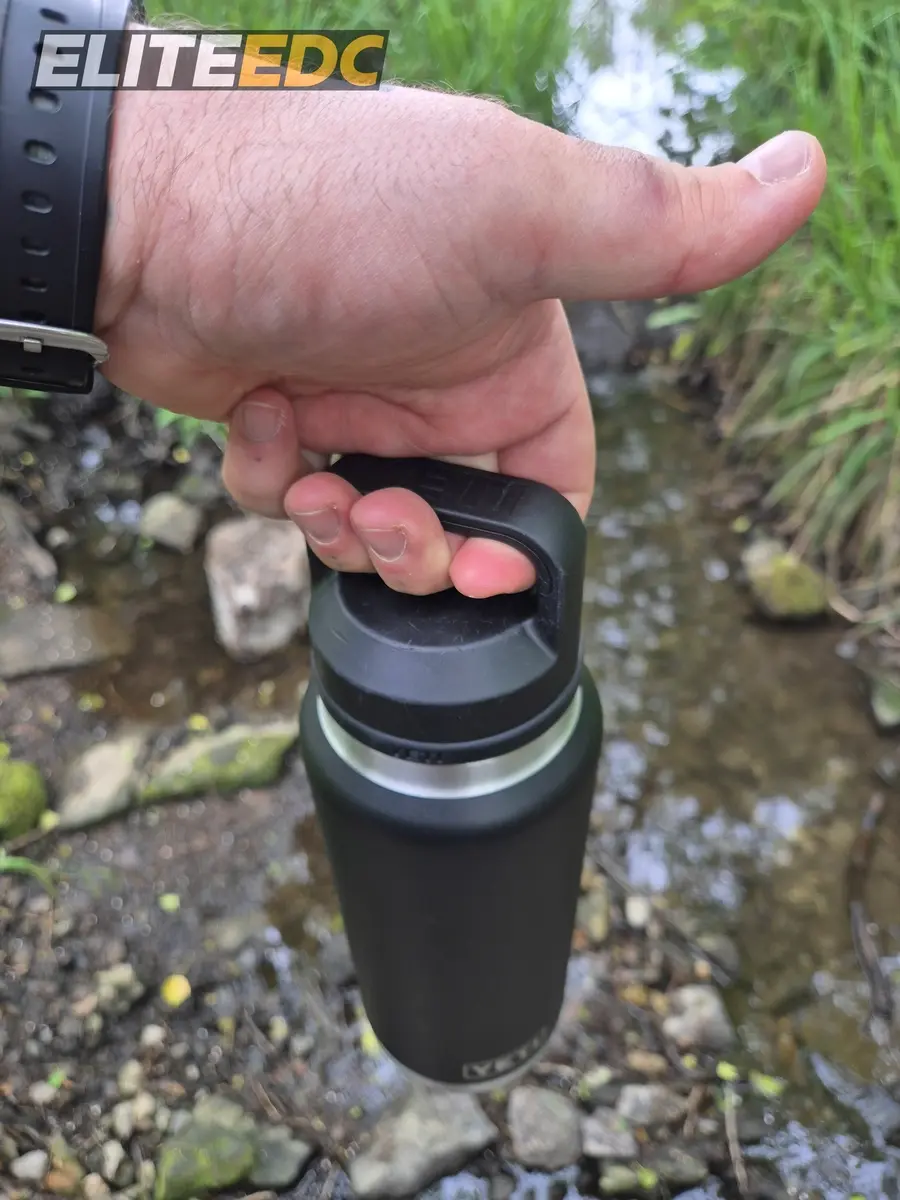 Yeti Rambler 36oz carry handle close-up