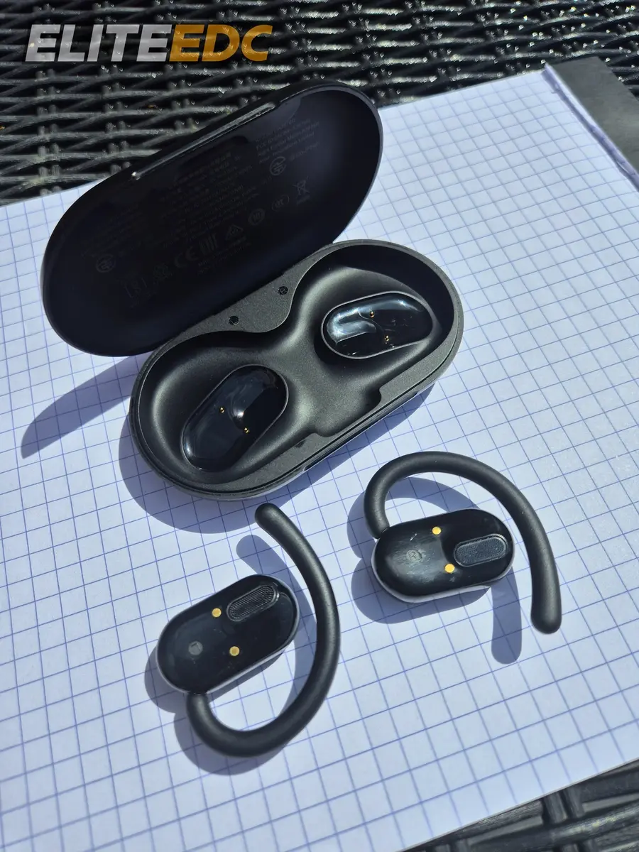 Anker Soundcore V20i earbuds face up